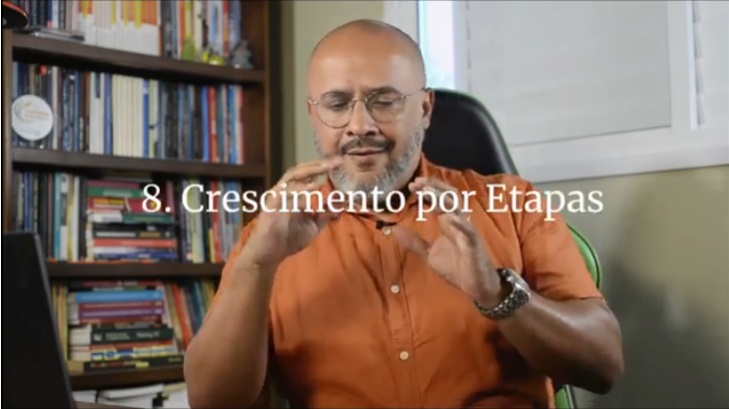 Parabola dos Talentos e Carreira Profissional: Crescimento por Etapas.